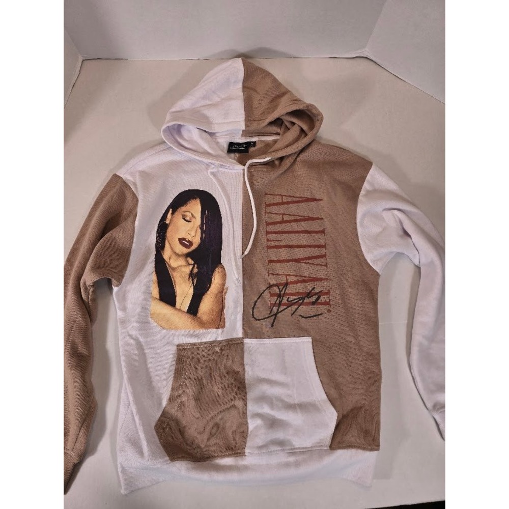 Aaliyah Hoodie Split Color Block Pop Culture 90s R&B‎ Graphic Pullover M